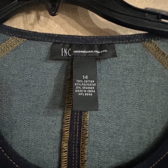 Denim dress - Picture 2 of 3